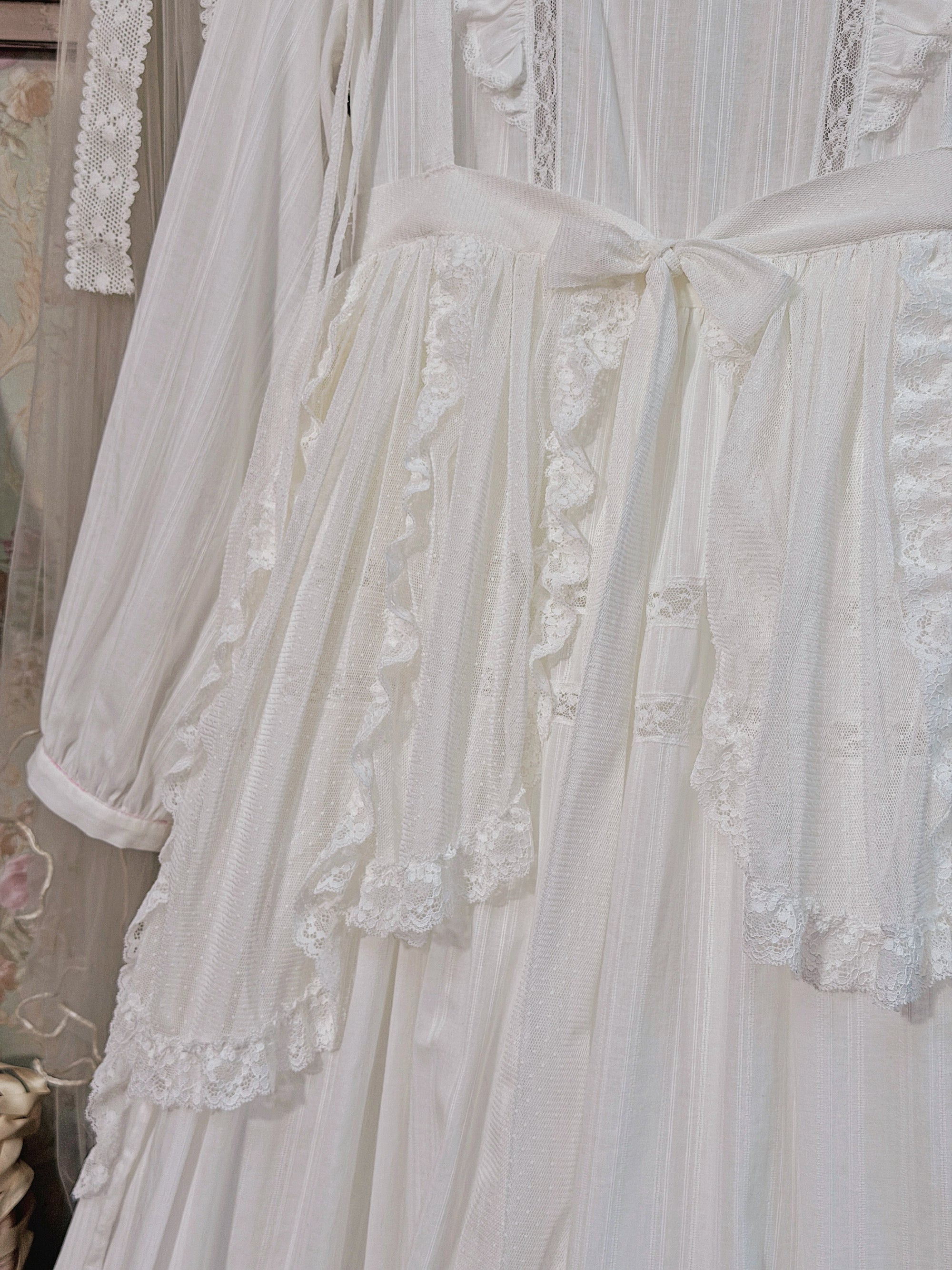 Loire Valley Off-white Cotton Apron