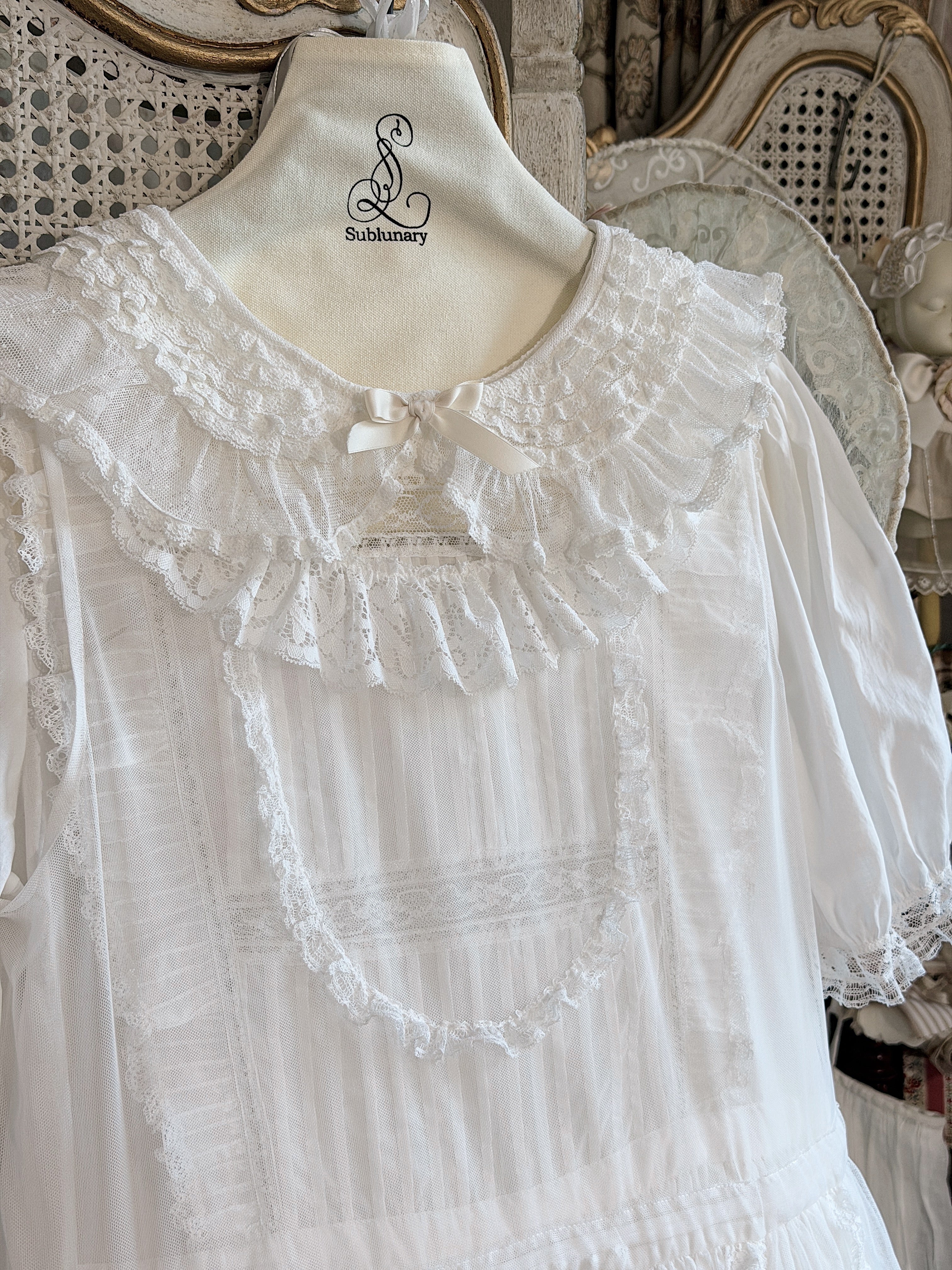 Loire Valley Off-white Cotton Collar