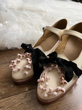 Load image into Gallery viewer, [Kitten&#39;s Ankles Pre-order] Edwardian Era Antique-style Mary Jane
