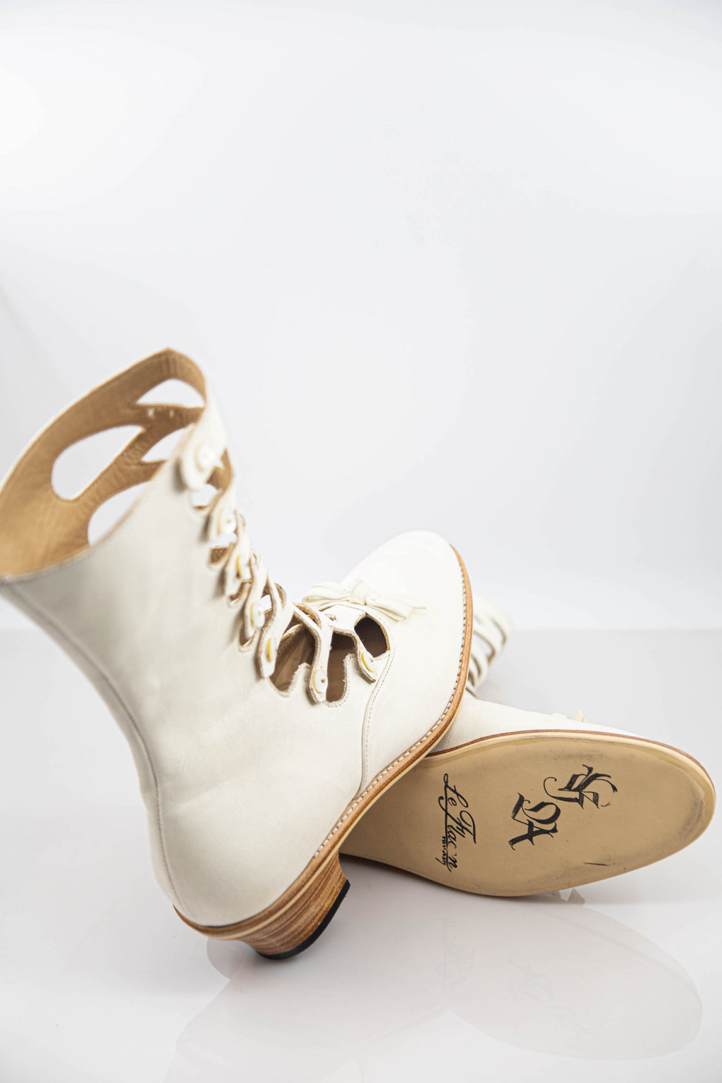 [Pre-order] Antique Victorian-inspired style Boots [Limited Edition]