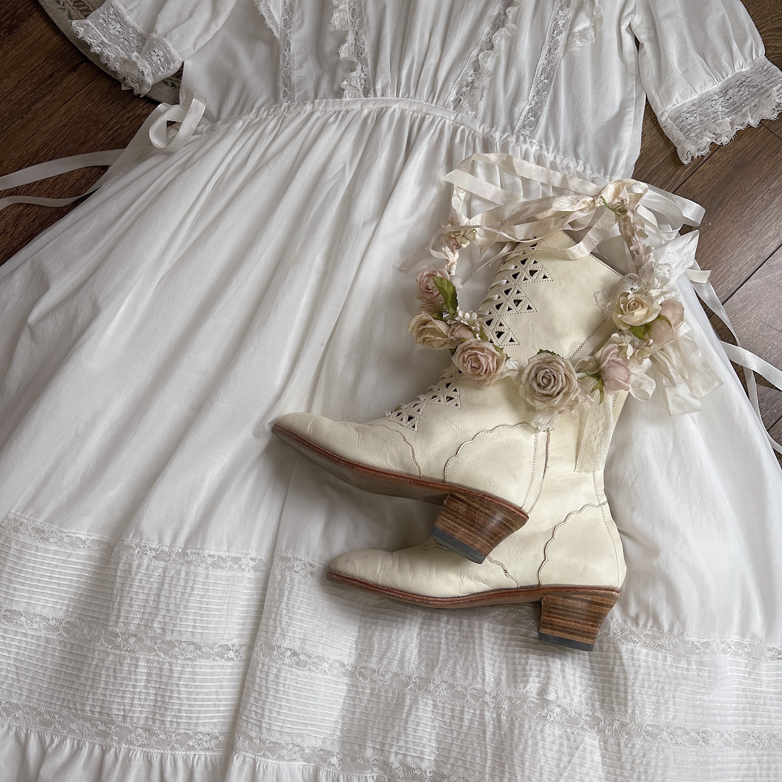 [Pre-order] Une Nuit Blanche Edwardian Era Antique-style Boots [Limited Edition]